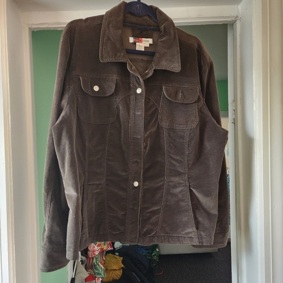 Live a Little Other - Live a little men's green forest short length sporty jacket.